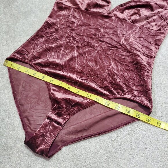 & OTHER STORIES NWT Velvet Jacquard Bodysuit SS Stretch V-Neck Burgundy Womens 6 - Picture 13 of 15